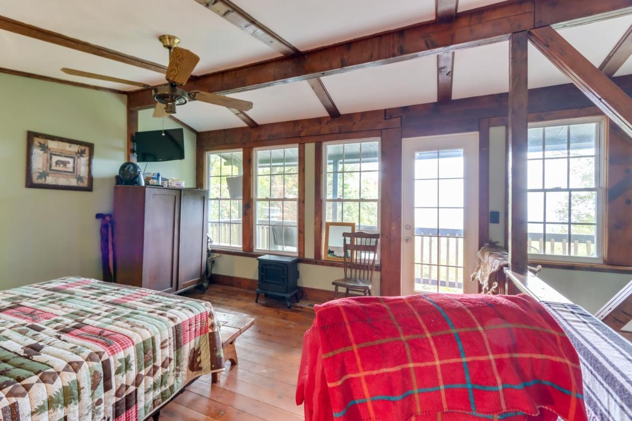 Mountaintop Ellijay Cabin With Private Hot Tub Bagian luar foto