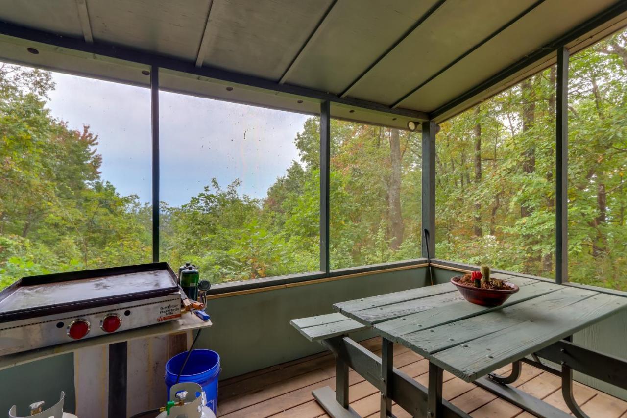 Mountaintop Ellijay Cabin With Private Hot Tub Bagian luar foto