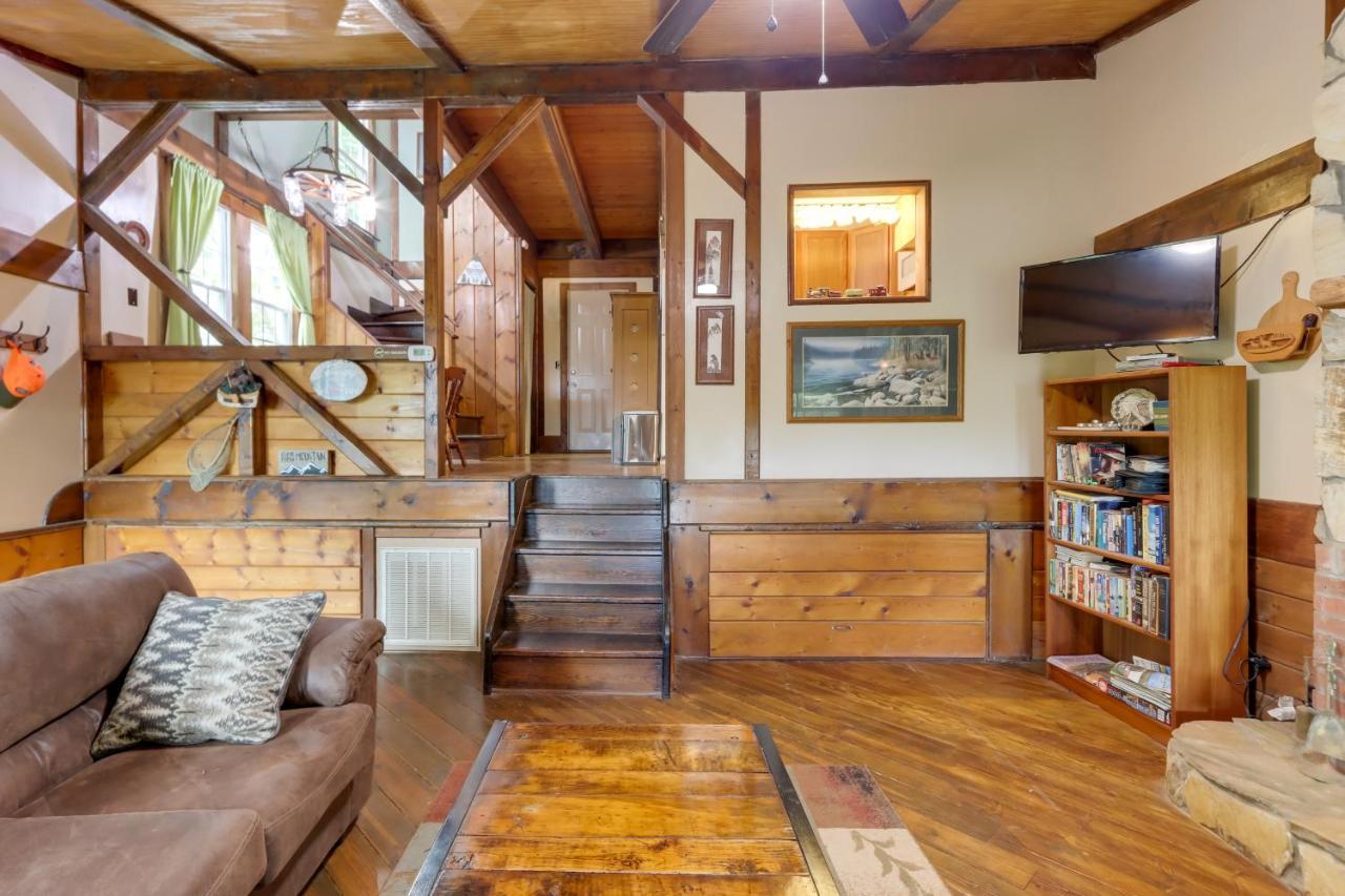 Mountaintop Ellijay Cabin With Private Hot Tub Bagian luar foto